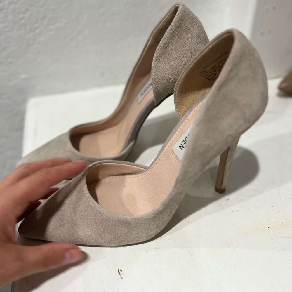 Grey suede Pump heels - Picture 5 of 8